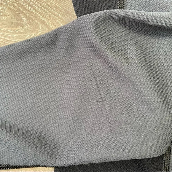 Patagonia Capilene Base Layer  V Neck Top - Picture 13 of 13